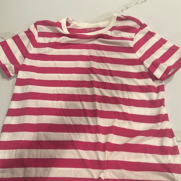 Woman’s pink and white striped t shirt by old navy large good condition used. - Picture 1 of 7